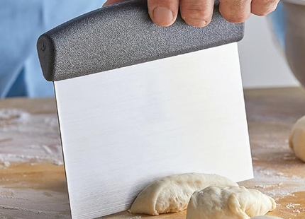 RAJ DOUGH SCRAPER PLASTIC HANDLE